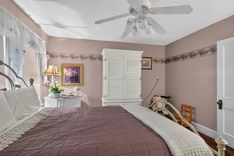 Bedroom - 4723 Mccain, Jackson, MI 49201 photo 8 of 9