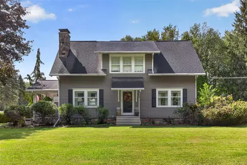 Exterior - 4723 Mccain, Jackson, MI 49201 photo 9 of 37
