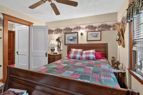 Bedroom - 4723 Mccain, Jackson, MI 49201 photo 3 of 9
