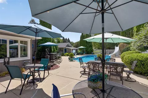 Exterior - 4723 Mccain, Jackson, MI 49201 photo 25 of 37