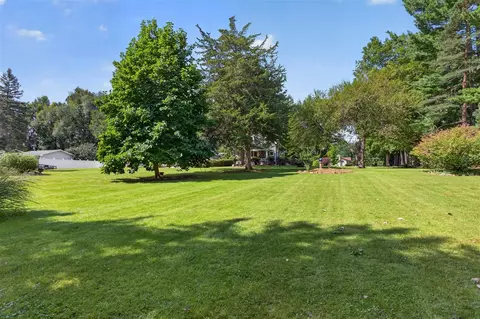 Exterior - 4723 Mccain, Jackson, MI 49201 photo 7 of 37