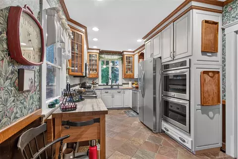 Kitchen - 4723 Mccain, Jackson, MI 49201 photo 2 of 7