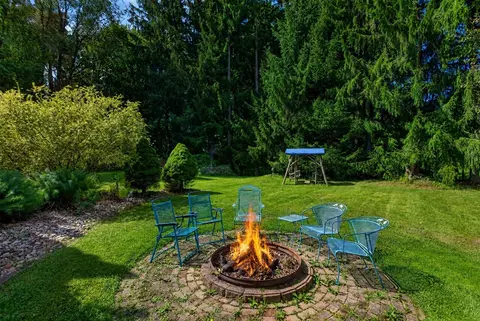 Exterior - 4723 Mccain, Jackson, MI 49201 photo 8 of 37