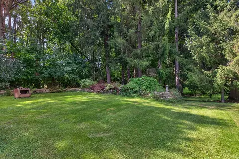 Exterior - 4723 Mccain, Jackson, MI 49201 photo 20 of 37