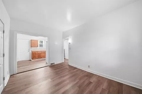Living - 1209 3rd, Jackson, MI 49203 photo 4 of 6