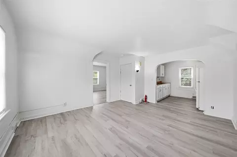 Living - 1209 3rd, Jackson, MI 49203 photo 6 of 6