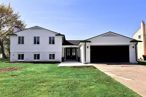 22589 Bell Brk, Southfield, MI 48034