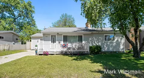 3125 Coolidge, Muskegon, MI 49441
