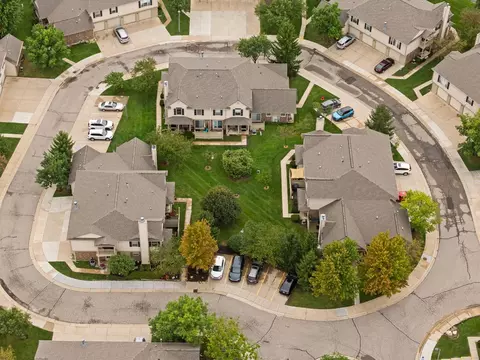 View/Area - 174 Commons, Saline, MI 48176 photo 2 of 3