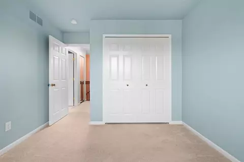 Bedroom - 174 Commons, Saline, MI 48176 photo 2 of 3