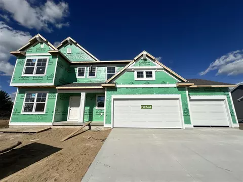 2181 Emerald Shore Cir NE, Grand Rapids, MI 49505