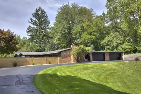 Exterior - 3520 Stonewall, Jackson, MI 49203 photo 15 of 18