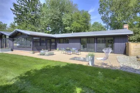 Exterior - 3520 Stonewall, Jackson, MI 49203 photo 6 of 18