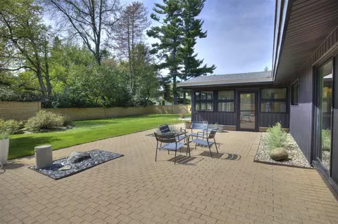 Exterior - 3520 Stonewall, Jackson, MI 49203 photo 5 of 18