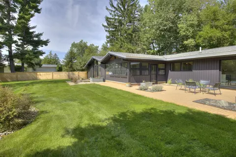 Exterior - 3520 Stonewall, Jackson, MI 49203 photo 7 of 18