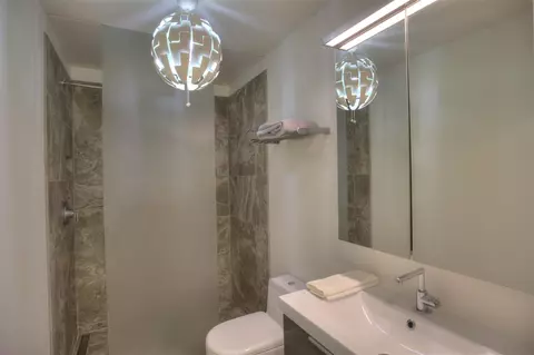 Bath - 3520 Stonewall, Jackson, MI 49203 photo 10 of 12