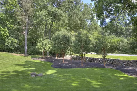 Exterior - 3520 Stonewall, Jackson, MI 49203 photo 17 of 18
