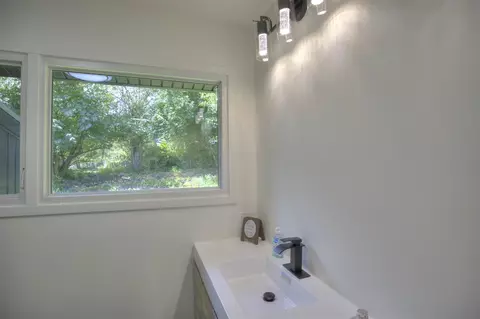 Bath - 3520 Stonewall, Jackson, MI 49203 photo 4 of 12