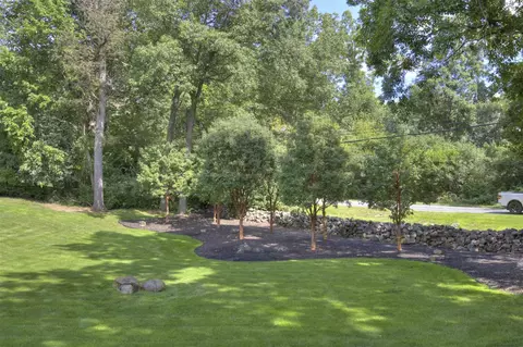 Exterior - 3520 Stonewall, Jackson, MI 49203 photo 16 of 18