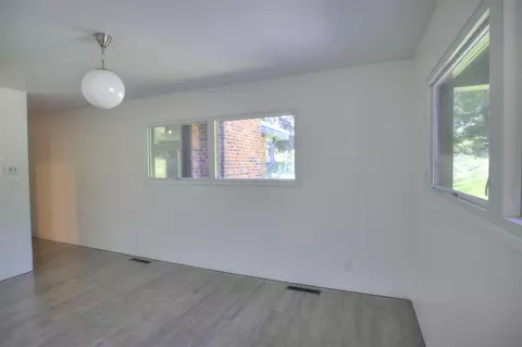 Living - 3520 Stonewall, Jackson, MI 49203 photo 19 of 19