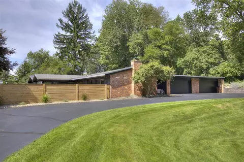 Exterior - 3520 Stonewall, Jackson, MI 49203 photo 13 of 18