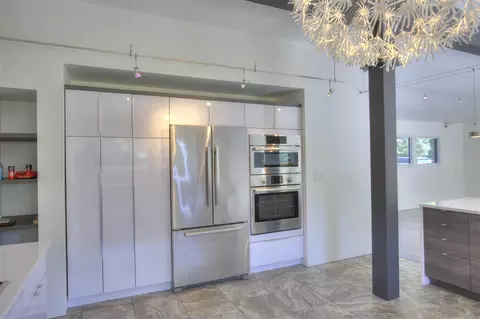 Kitchen - 3520 Stonewall, Jackson, MI 49203 photo 5 of 15