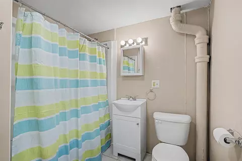 Bath - 330 N Gorham, Jackson, MI 49202 photo 1 of 1