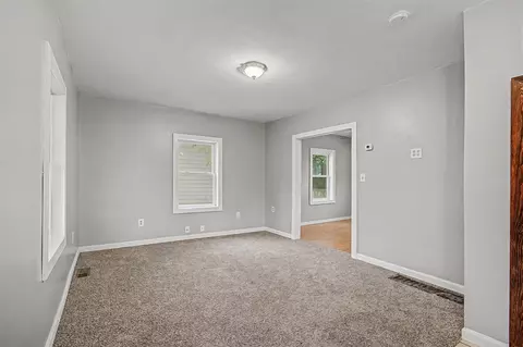 Living - 330 N Gorham, Jackson, MI 49202 photo 1 of 4