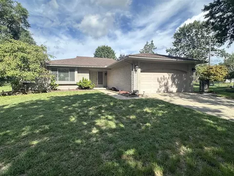 18975 Bainbridge, Livonia, MI 48152