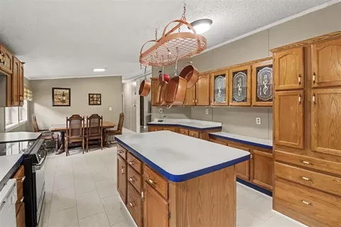 Kitchen - 10040 Austin, Jackson, MI 49201 photo 3 of 3