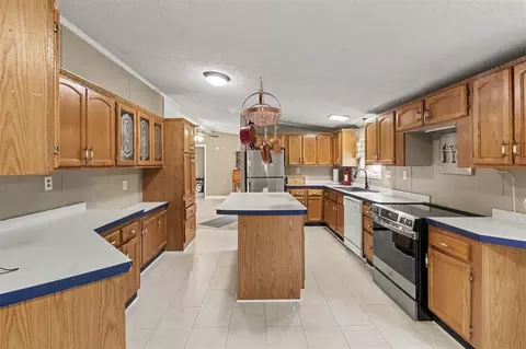 Kitchen - 10040 Austin, Jackson, MI 49201 photo 1 of 3