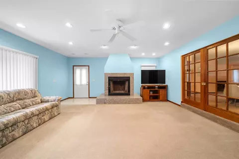 Living - 38531 Westvale, Romulus, MI 48174 photo 7 of 7