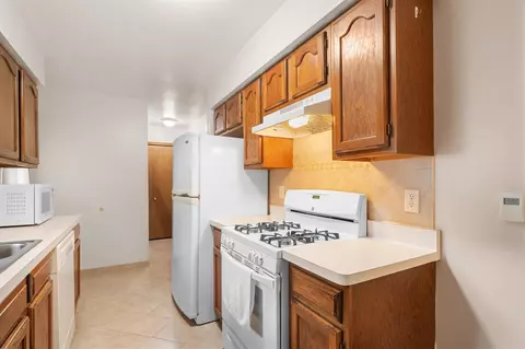 Kitchen - 38531 Westvale, Romulus, MI 48174 photo 4 of 4