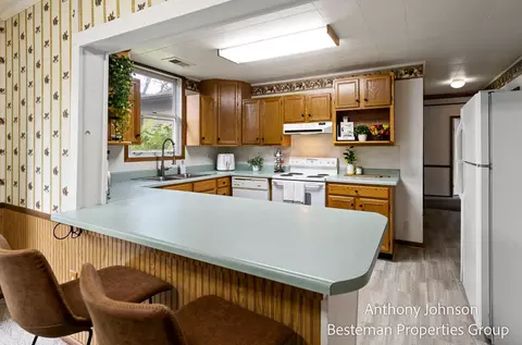 Kitchen - 133 N North, White Cloud, MI 49349 photo 4 of 4