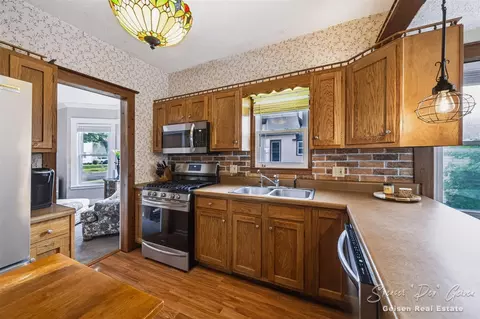 Kitchen - 709 Morton, Belding, MI 48809 photo 4 of 5