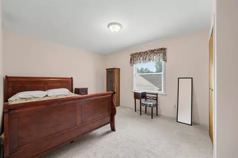 Bedroom - 12103 N Territorial, Dexter, MI 48130 photo 4 of 5