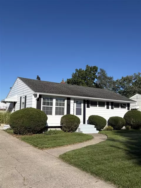 4895 Marshall, Kentwood, MI 49508