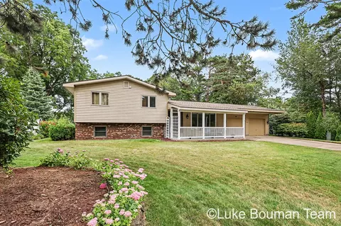 17521 Whippoorwill, Grand Haven, MI 49417