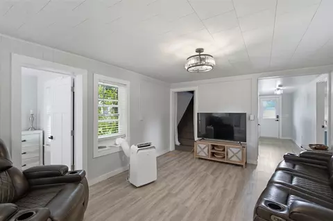 Living - 265 W 4th, Constantine, MI 49042 photo 2 of 2