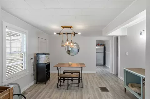 Dining - 265 W 4th, Constantine, MI 49042 photo 1 of 2