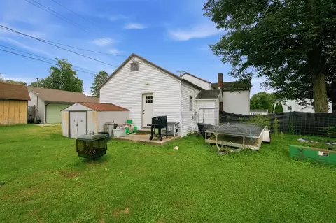 Exterior - 265 W 4th, Constantine, MI 49042 photo 5 of 6