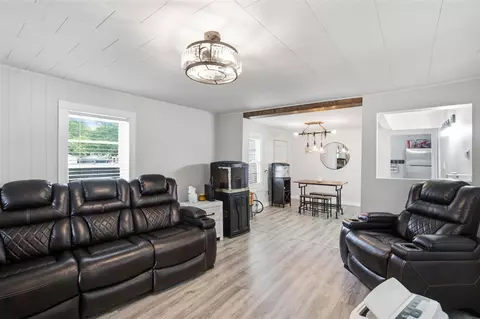 Living - 265 W 4th, Constantine, MI 49042 photo 1 of 2