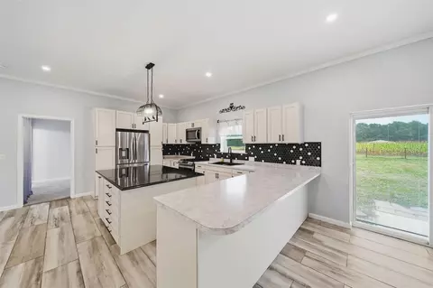 Kitchen - 6474 Kennedy, Munith, MI 49259 photo 2 of 4