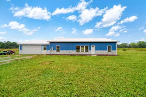 Exterior - 6474 Kennedy, Munith, MI 49259 photo 4 of 10
