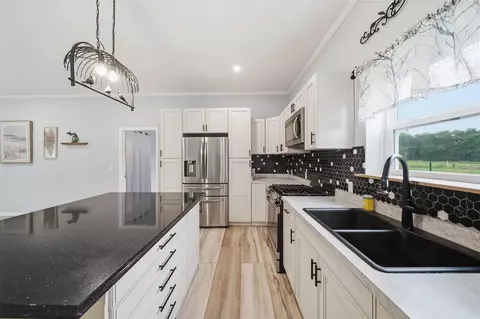 Kitchen - 6474 Kennedy, Munith, MI 49259 photo 3 of 4