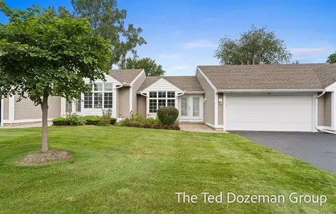 897 Clareridge, Holland, MI 49423