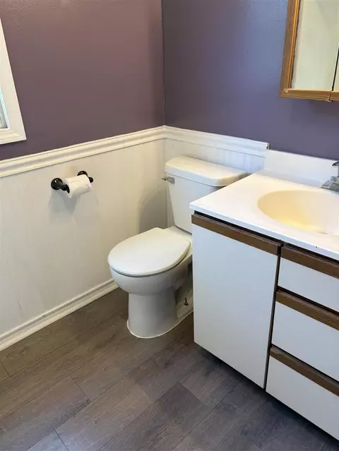 Bath - 3820 E D, Kalamazoo, MI 49009 photo 1 of 3