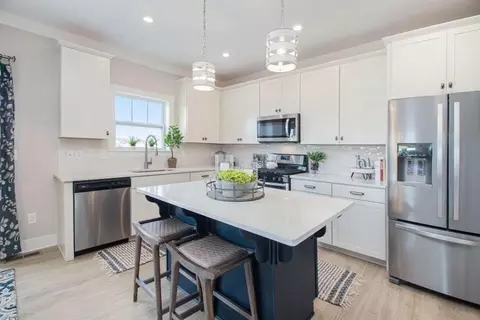 Kitchen - 6225 Comiskey, Stevensville, MI 49127 photo 4 of 4