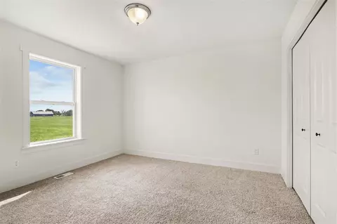 Bedroom - 6225 Comiskey, Stevensville, MI 49127 photo 2 of 4