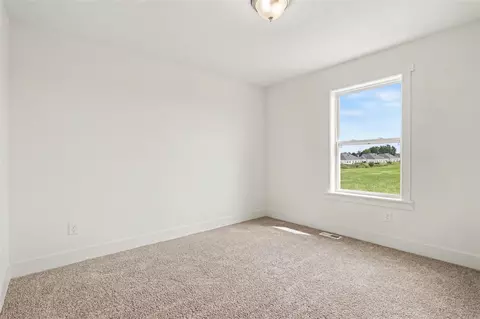 Bedroom - 6225 Comiskey, Stevensville, MI 49127 photo 3 of 4